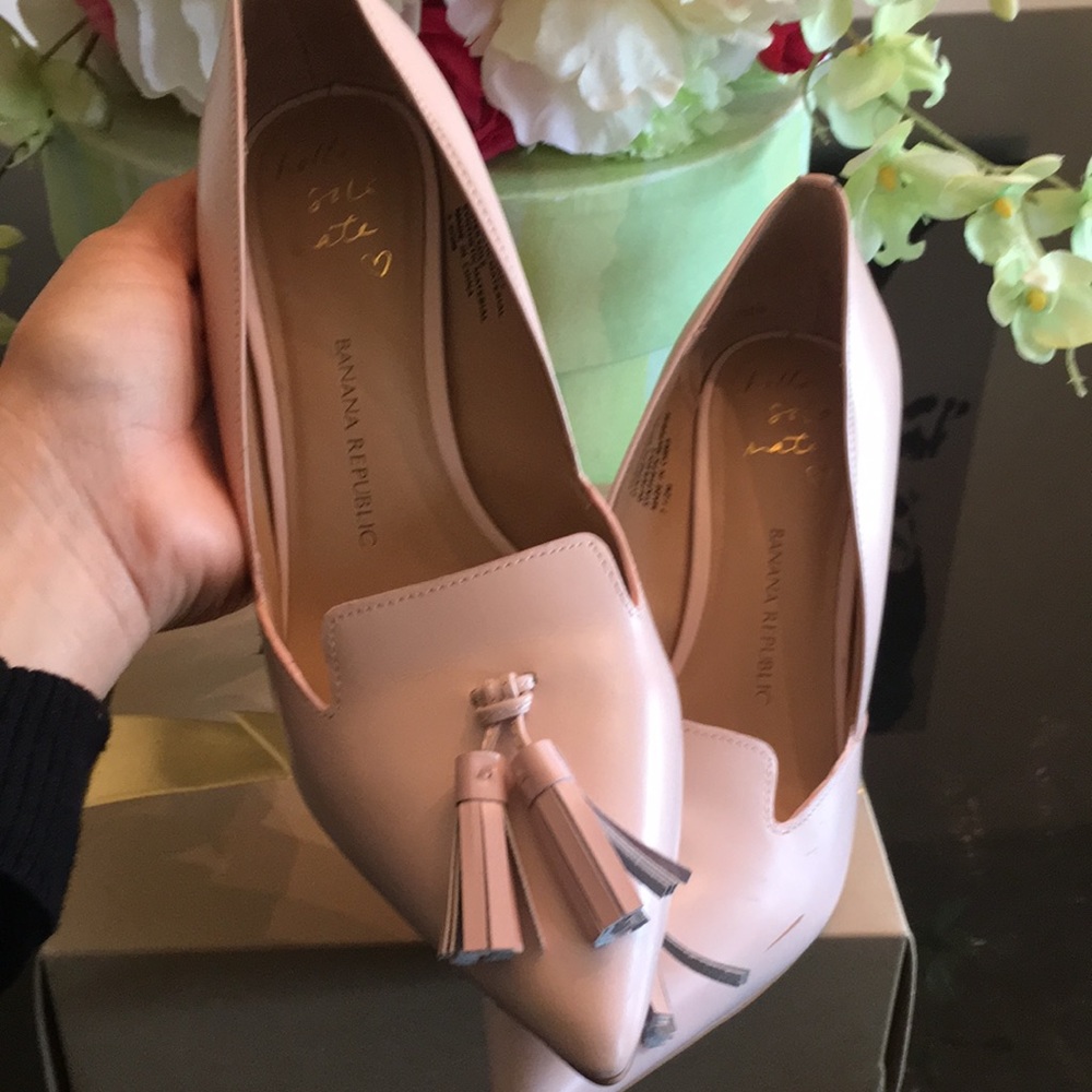 Banana Republic heels - Picture 2 of 6